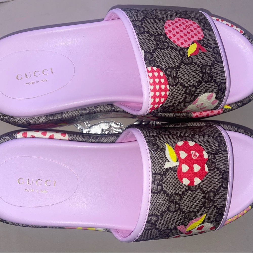 Authentic Gucci GG Les pommes platform slides